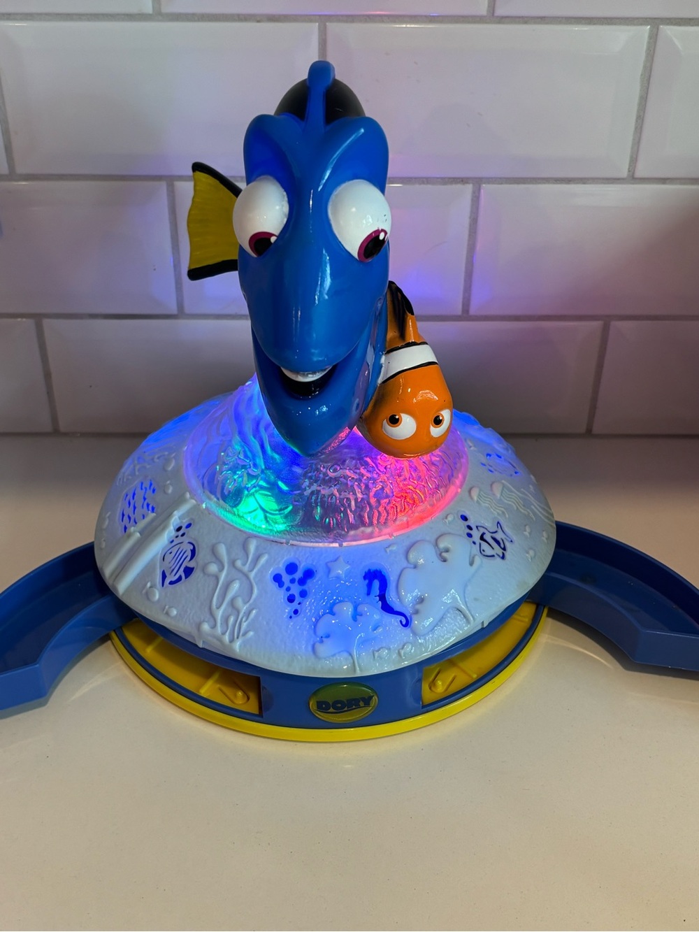 Finding Dory with Nemo Rotating Night Light w / Sounds Disney Pixar